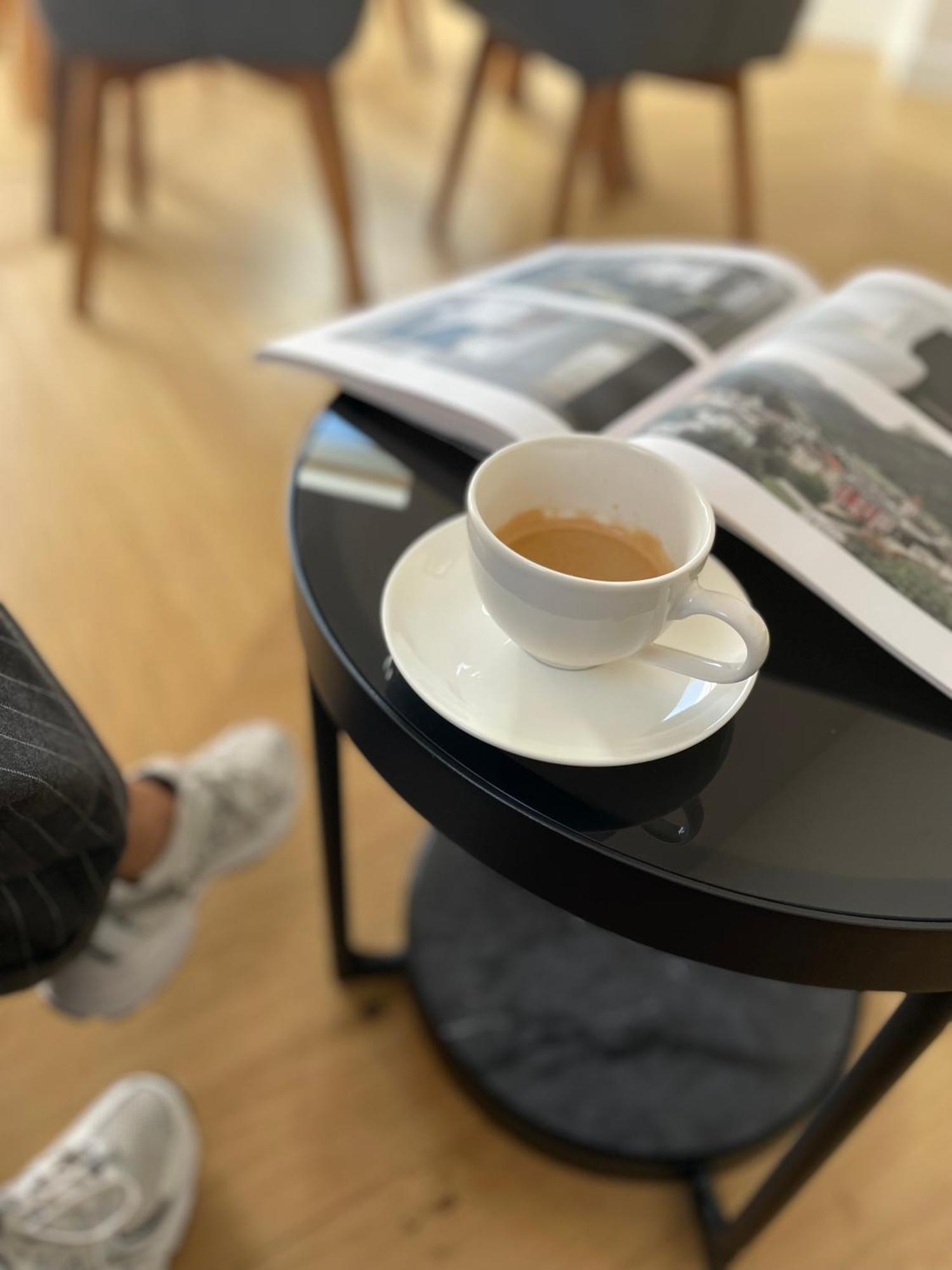 Frida Apartman, Exkluziv Varpanoramaval, A Belvaros Sziveben, Ingyenes Parkolassal Veszprém Kültér fotó